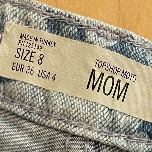 TOPSHOP Moto Floral Mom Jean Shorts - size 8 - Picture 4 of 4